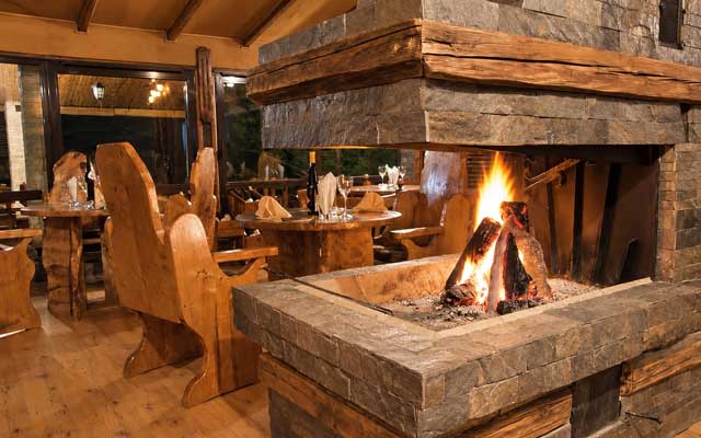 hotel restaurant